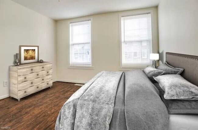 Foto del edificio - 1138 W Lombard St