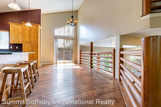 Building Photo - 7450 Brook Hollow Loop Rd