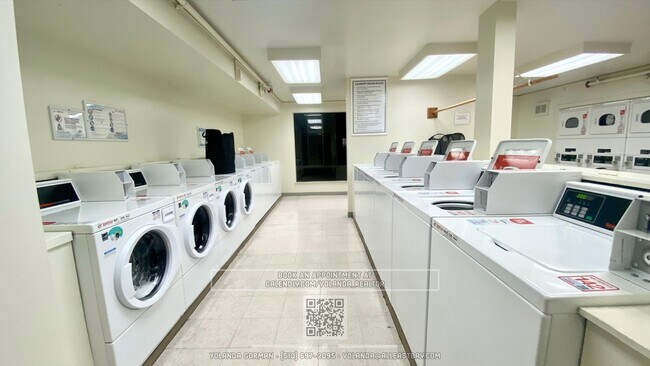 Foto del edificio - Watergate Garden Condo | 2 Bed, 2 Bath wit...
