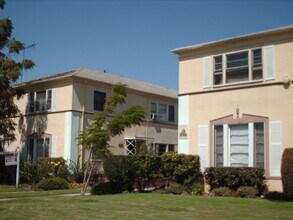 Building Photo - 3611 W Adams Blvd