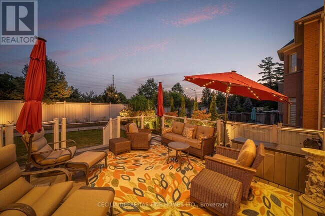 Photo du bâtiment - 11 Beauvista Ct