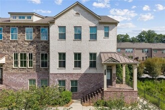 Building Photo - 331 Northaven Ave