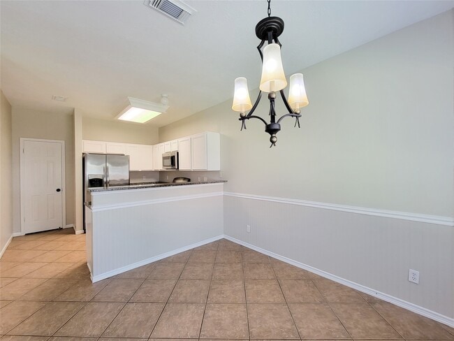 Building Photo - 12226 Cardston Ct