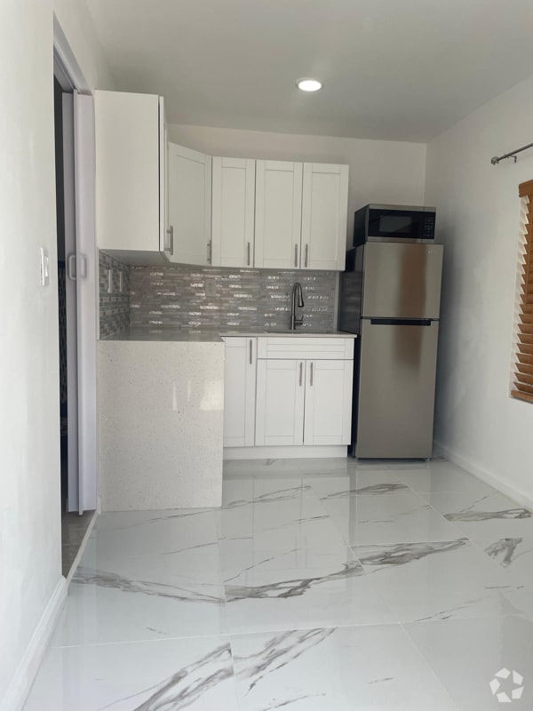 Building Photo - 4241 SW 135th Ave