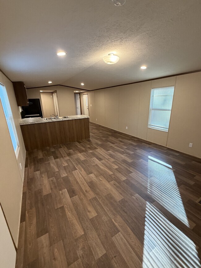 Foto del edificio - 2551 Dana Dr