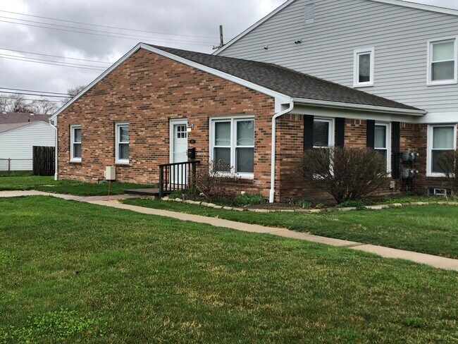 Building Photo - 31651 Couchez St