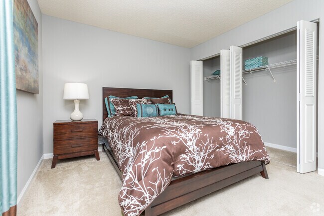 2BR, 2BA - 1050SF - Rosemont Dunwoody