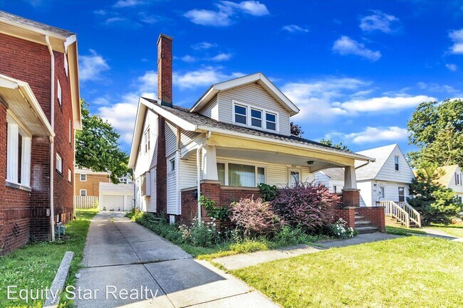 Building Photo - 4 br, 1.5 bath House - 9512 Garfield Blvd