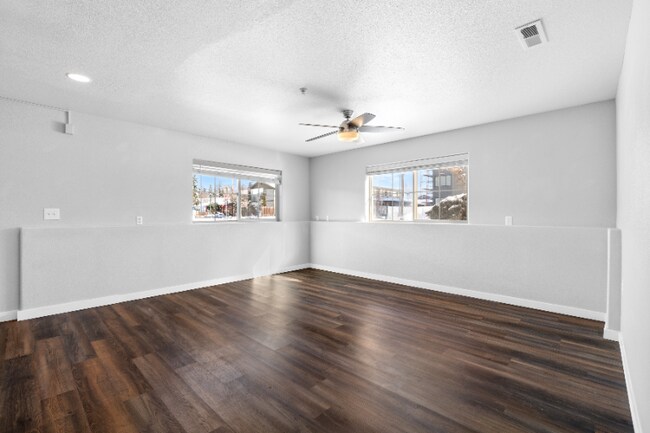 Foto del edificio - 104 Colorado Ave