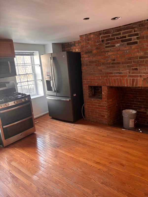 Building Photo - 1005 S Kenwood Ave