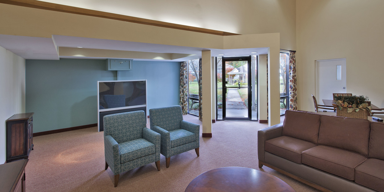 Foto principal - Rollingcrest Commons Senior Apartments, 62+