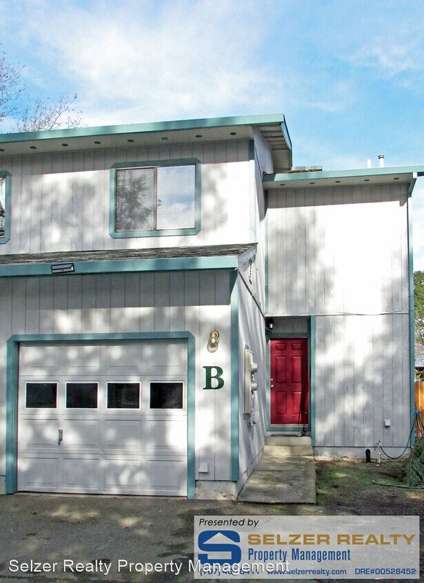 Primary Photo - 3 br, 1.5 bath House - 1188 S. Dora St. #B