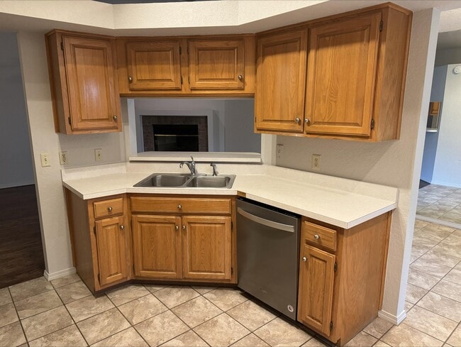 Building Photo - 11408 Brown Ave