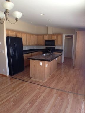 Primary Photo - Cute 3 Bedroom 2 Bath Horse Property