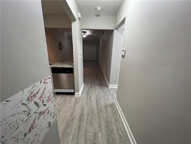 Building Photo - 5376 Cherry Wood Dr