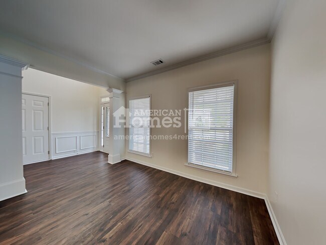 Foto del edificio - 158 Mill Creek Drive