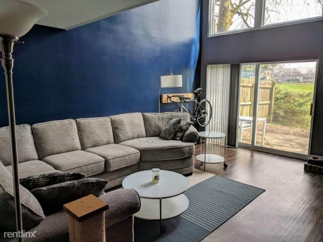 Foto del edificio - 10836 Lakehurst Ct