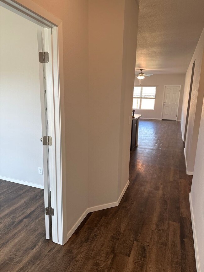 Foto del edificio - NOW PRELEASING!  Three Bedroom | Two Bath Home in Broken Arrow