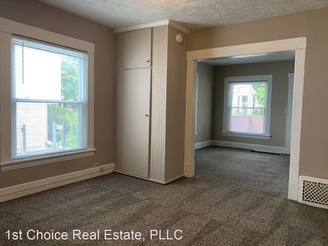 Building Photo - 1 br, 1 bath House - 1023-1 N. Walnut