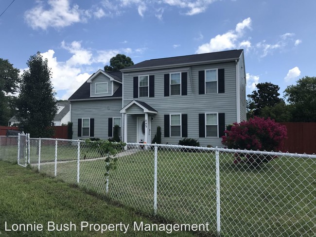 Building Photo - 4 br, 2.5 bath House - 842 N King St