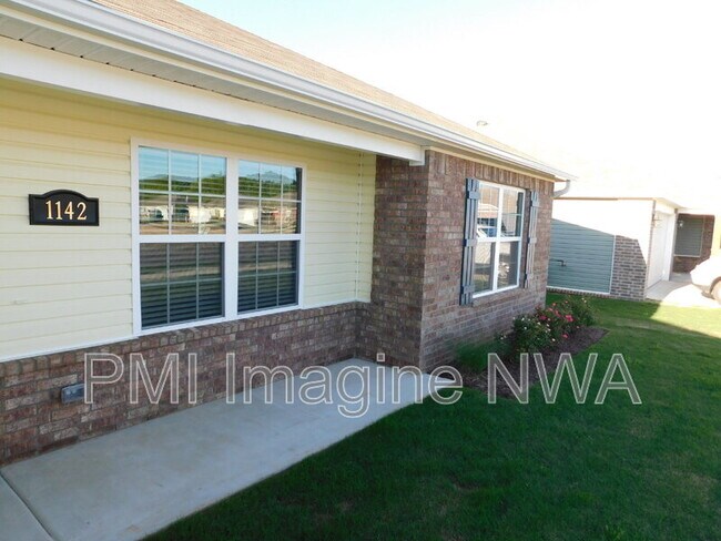 Photo - 1142 S Gentle Valley Dr House