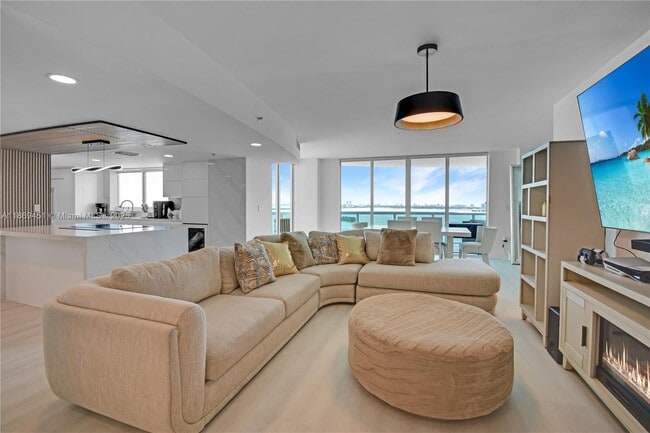 Foto del edificio - 1800 N Bayshore Dr