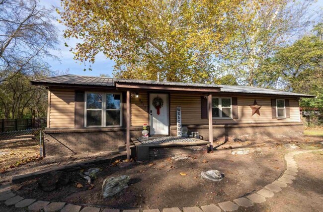 Foto del edificio - 3015 S Henderson Blvd