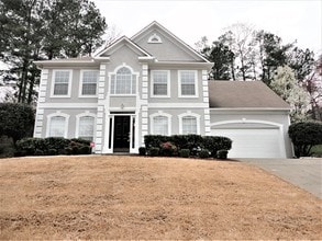 Building Photo - 5035 Wesleyan Dr