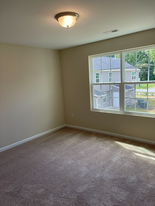 Building Photo - 3878 Copperfield Ct
