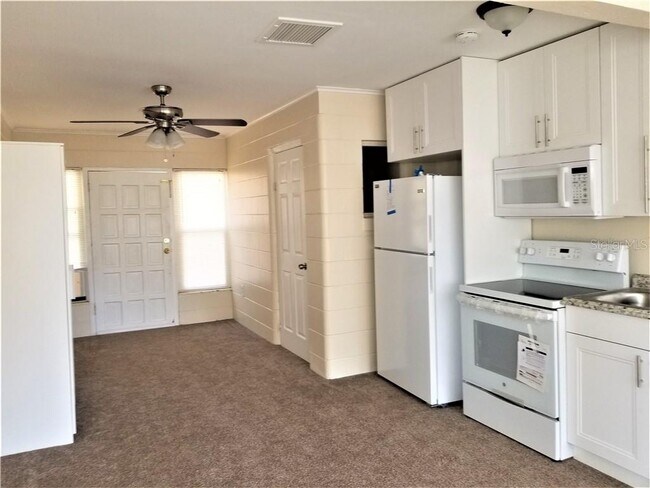 Foto del edificio - 2621 40th Ave N