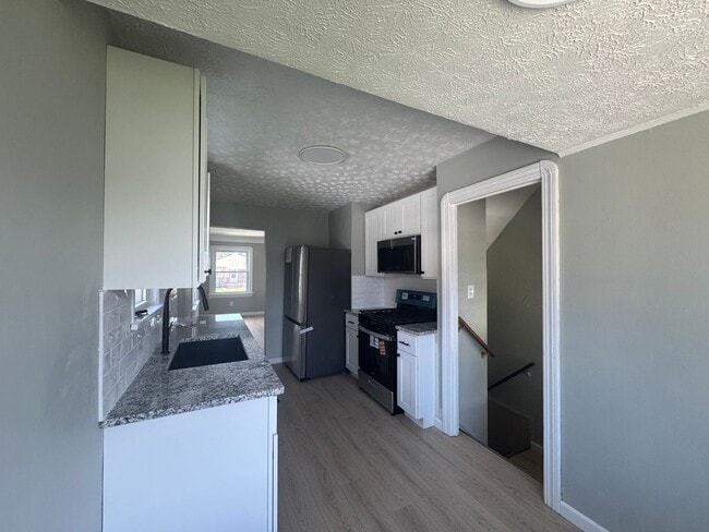 Foto del edificio - Newly Renovated 3 Bedroom Home