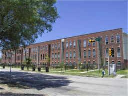 Building Photo - 1334 Dowling St
