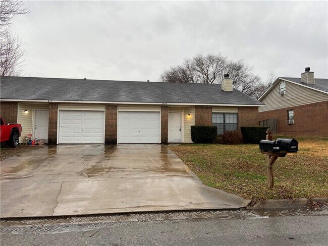 Foto del edificio - 2409 W Gum St