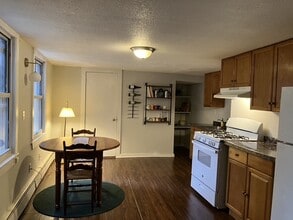 Building Photo - 249 Bennington St