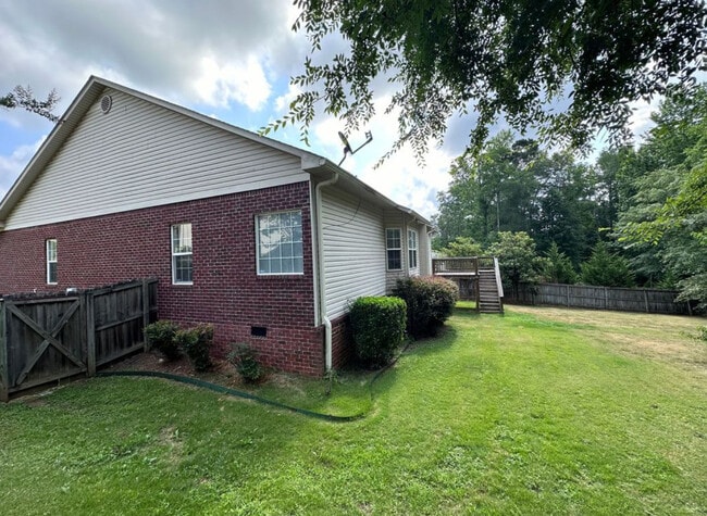 Foto del edificio - 297 High Chaparral Dr