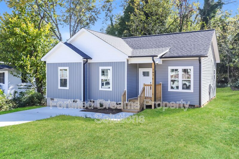 Foto principal - 107 Roanoke St