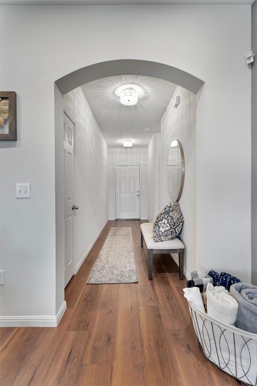 Foto del edificio - 300 Camellia Dr