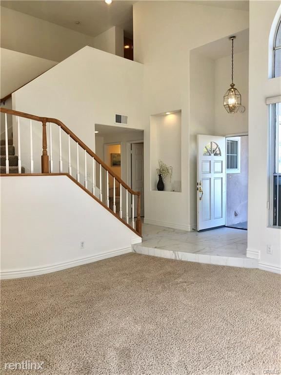 Foto principal - 4 br, 2.5 bath House - 5635 Delacroix Way