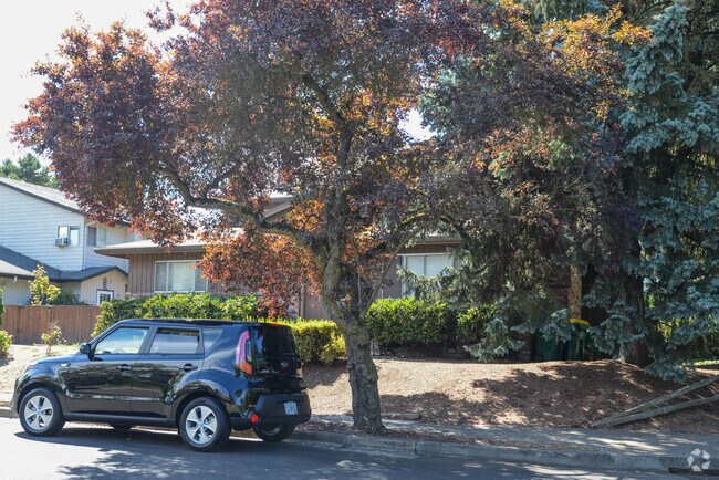 Building Photo - 6001 SW VALLEY Ave