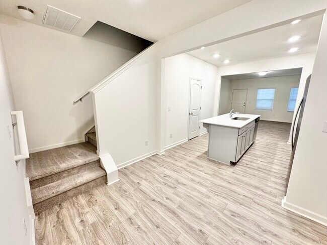 Foto del edificio - Two bedroom 2 1/2 bath Minutes from downtown Mooresville - Move In Special
