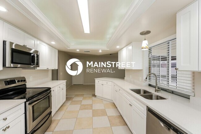 Foto del edificio - 3 Bedroom Pet-Friendly Home in CAPE CORAL, FL with Main Street Renewal