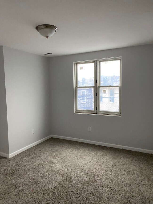 Foto del edificio - 724 n kenwood ave