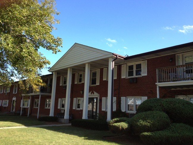 Foto del edificio - 781 Dulles Rd