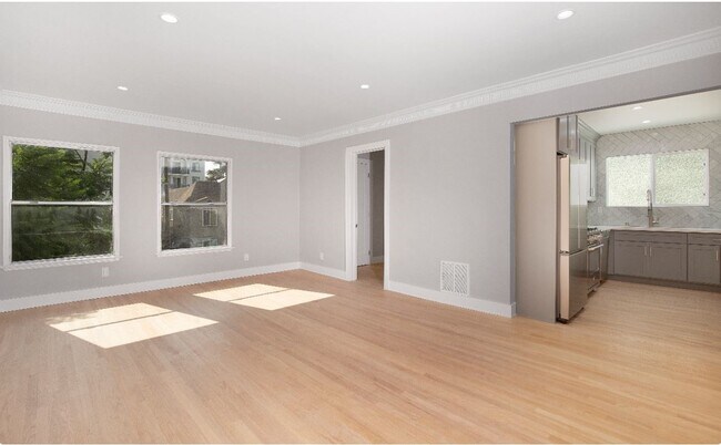 Foto del edificio - 644 Hauser Blvd