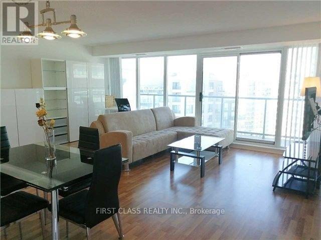Building Photo - 5500-5500 Yonge St