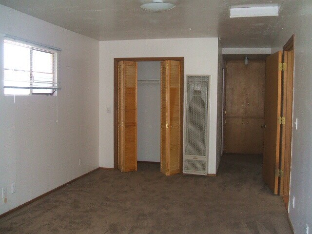 Foto del edificio - 528 W 17th Pl