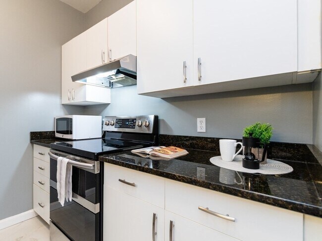 Foto del edificio - 218 Thorndike Pl