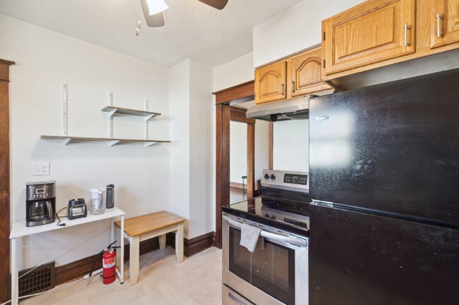 Foto del edificio - 1800 Herbert St