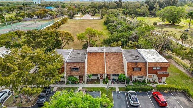 Foto del edificio - 2133 N 14th Ave