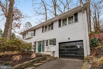 Building Photo - 3710 Lorcom Ln